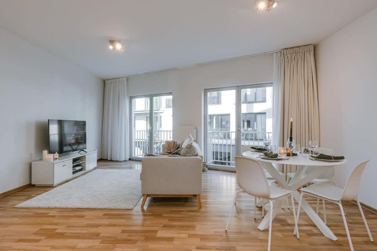 Stylish Apartment With Terrace And Balcony Antwerpen Eksteriør billede